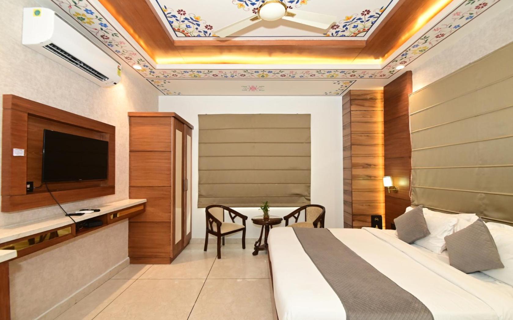Hotel Rr 62-Jaipur City Centre Hotel Luaran gambar
